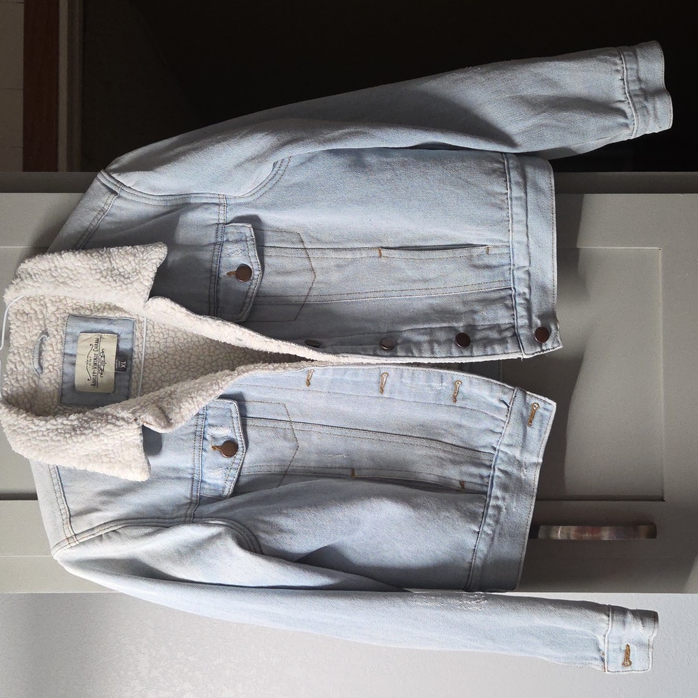 Ashley Vintage Charm Denim Jacket with Sherpa Lining
